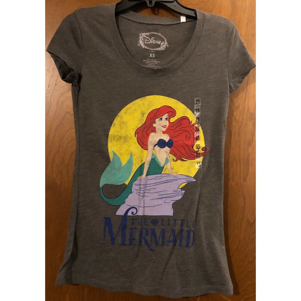 Juniors Disney's The Little Mermaid Ariel T-Shirt Size XS NWT B1